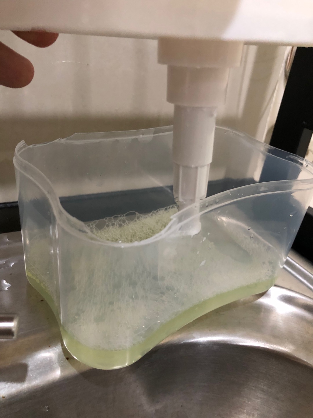 Dispenser Sabun Cuci Piring Tinggal Tekan