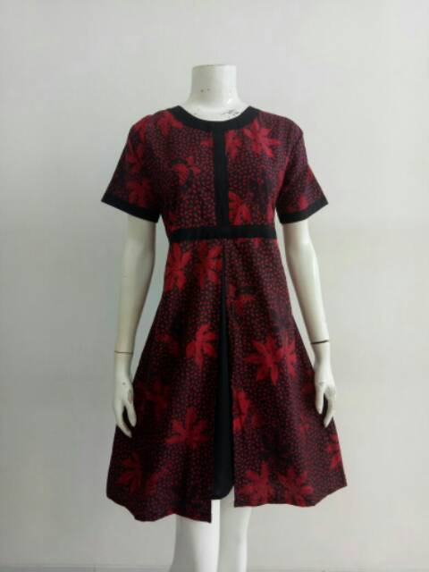 Dress Piyas Merah Delima