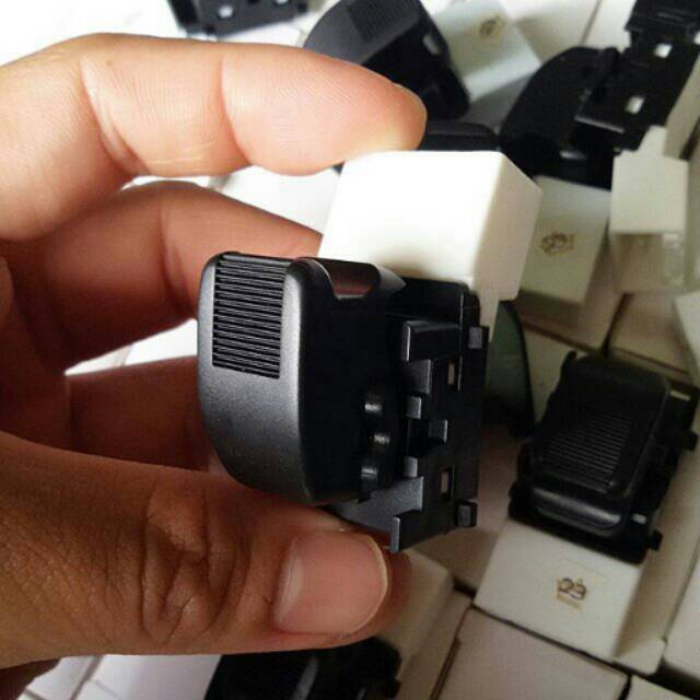 Saklar Power Window Avanza / Switch Power Window Avanza