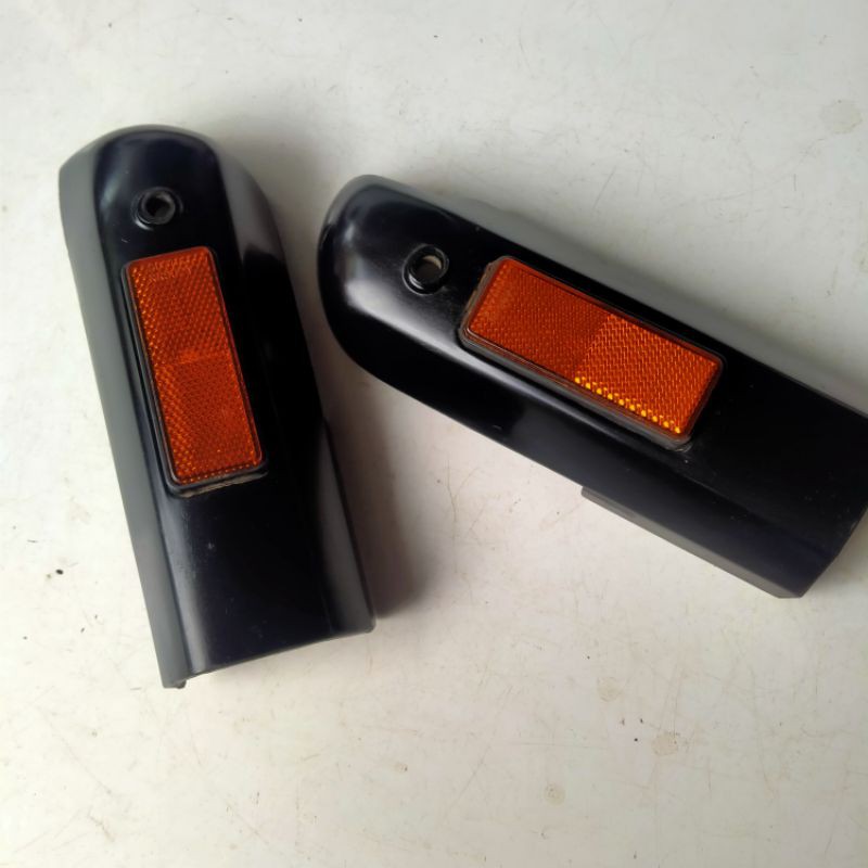 tutup spakbor depan Suzuki crystal cover shock kanan tutup slebor spakbor depan Suzuki crystal rc110