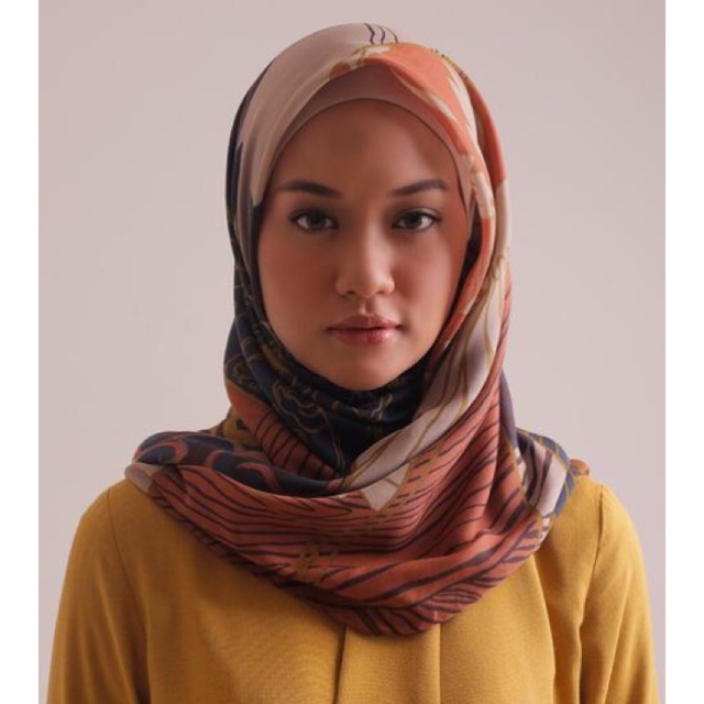 Neoma scarf Arapawa kamiidea
