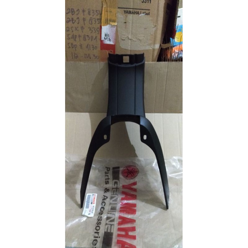Body Kasar Bawah Jok Legshield Bawah Yamaha FizR Fiz Vega (4US) 100% Original ASLI Yamaha Genuine Pa