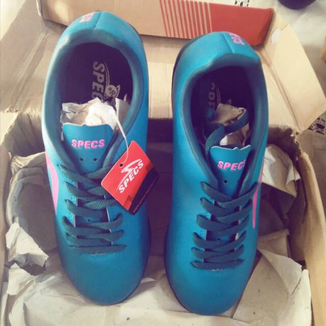 Specs eclipse 2018.  Size 38