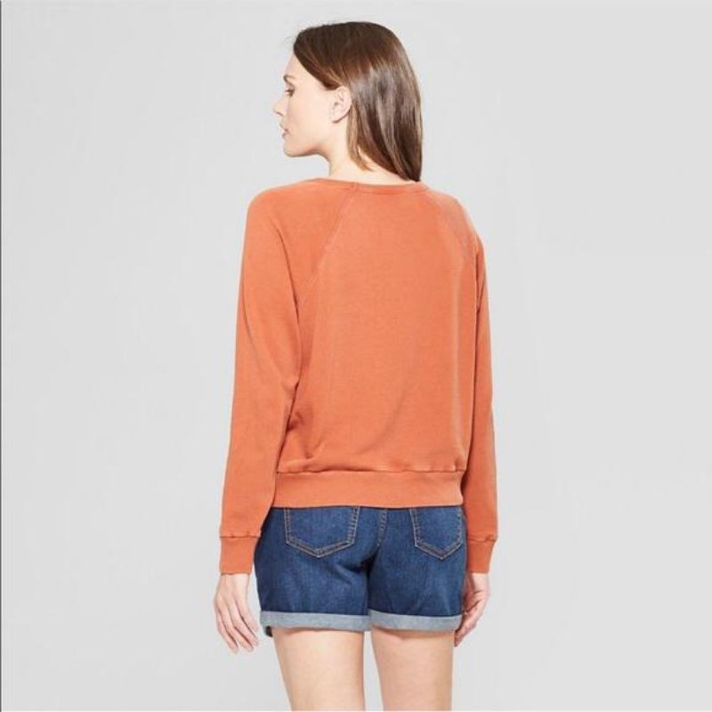 Universal thread sweatshirt