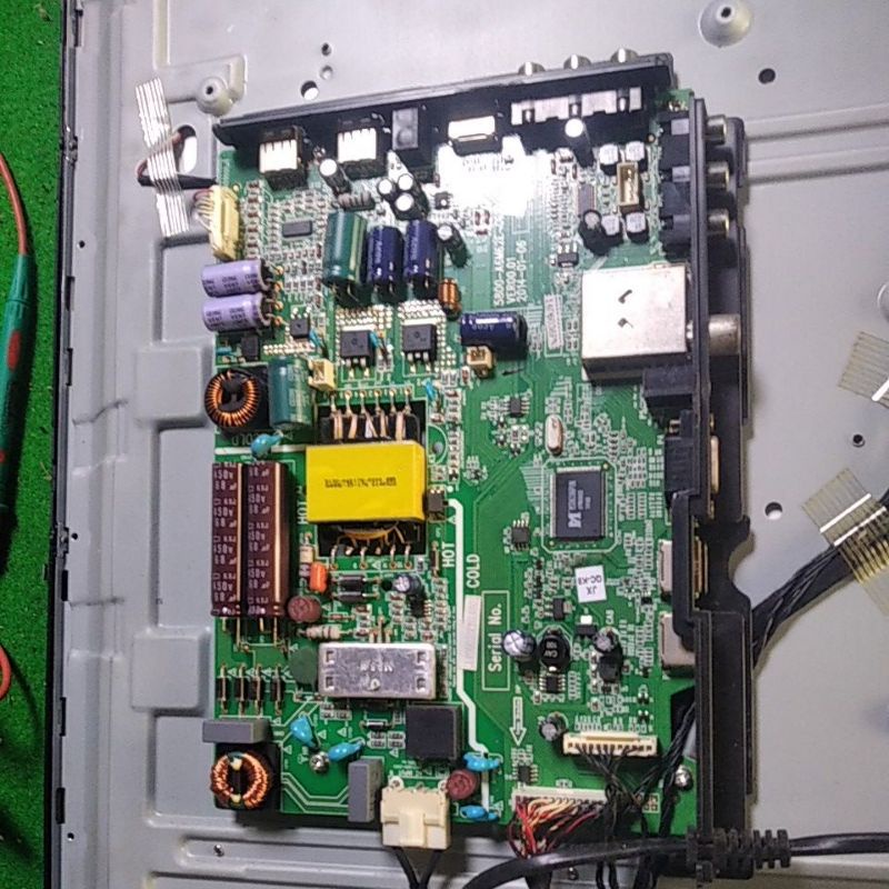 MB TV LED coocoa 32E360