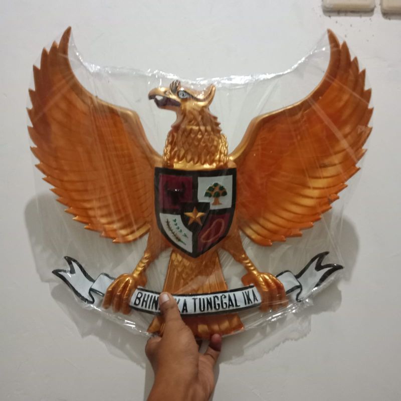 Garuda pancasila ukir