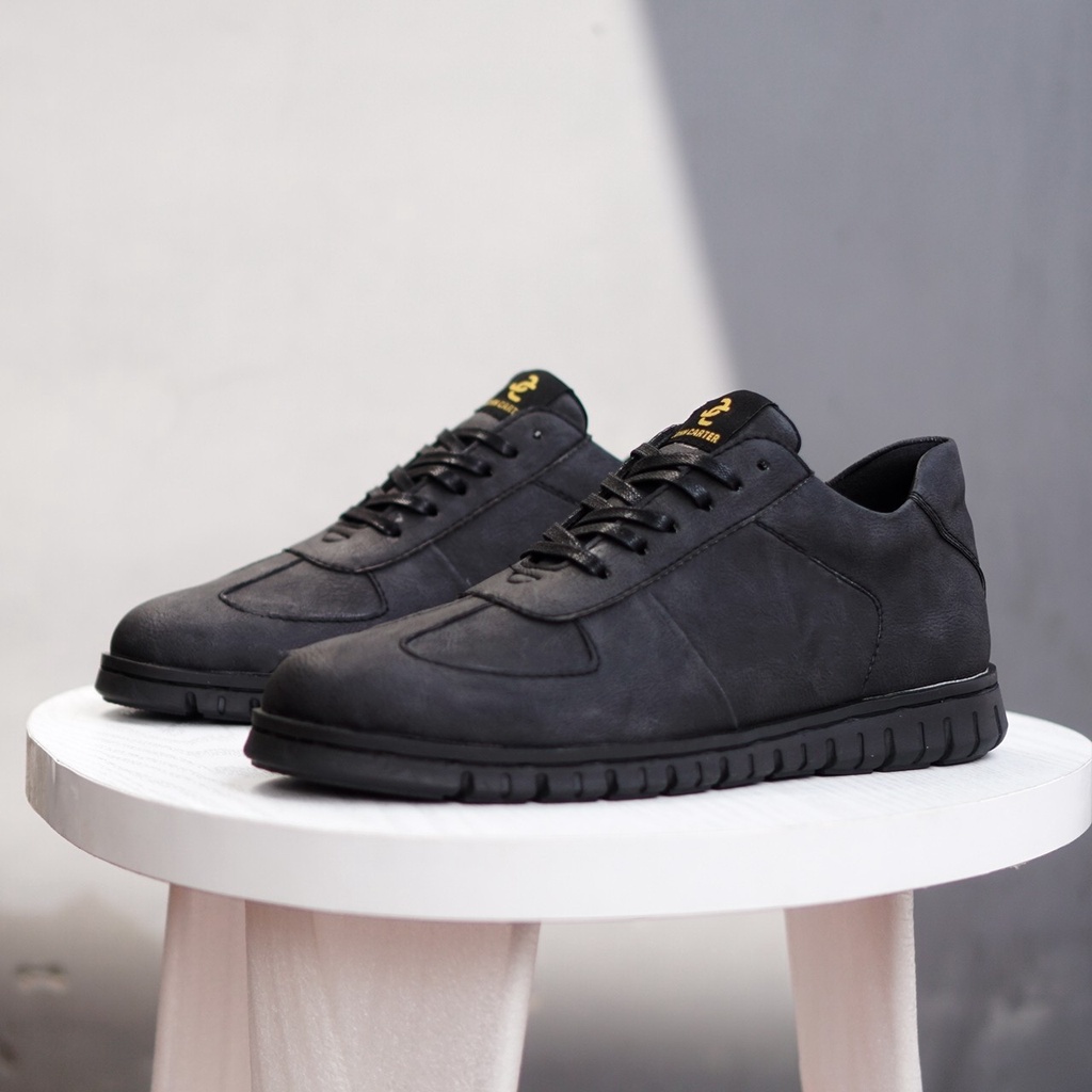 JC trainer Sepatu sneakers Pria Kerja Kuliah Trendy Pria sepatu kulit sepatu kasual pria