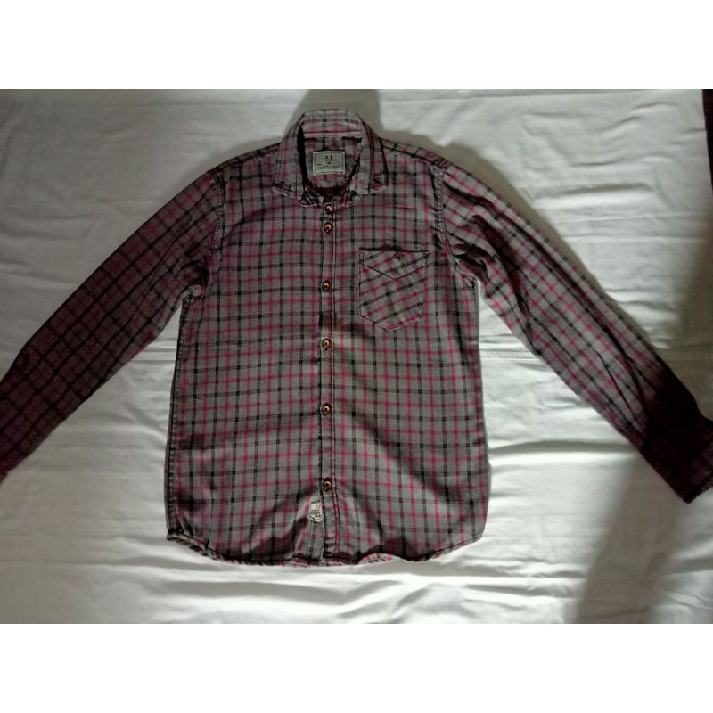 Kemeja Flanel Eighty eight