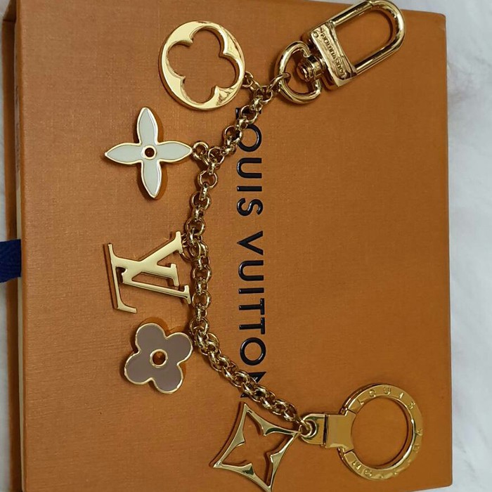 long chain lv flower bag charm mirror quality