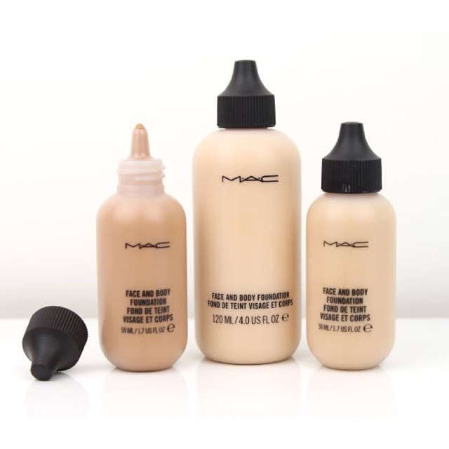 MAC Face and Body Foundation N1