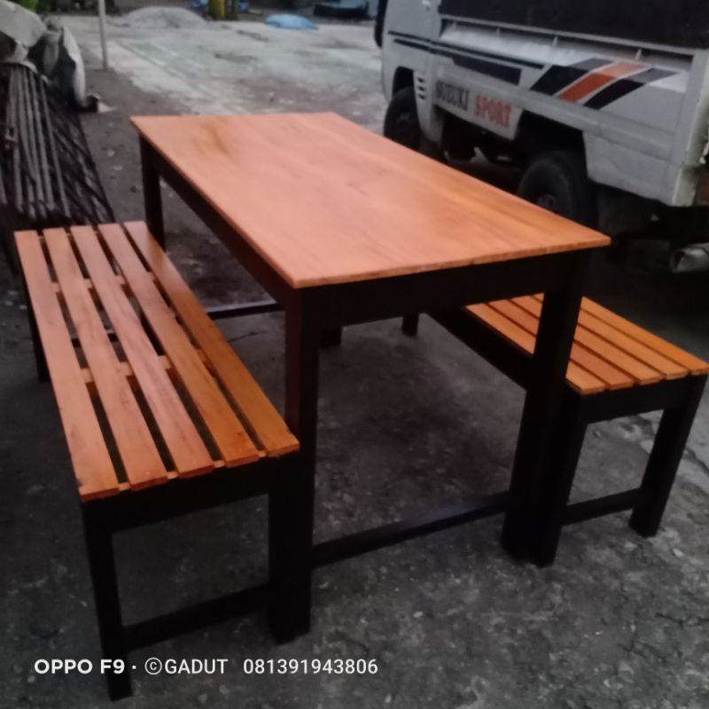 meja kursi warung makan