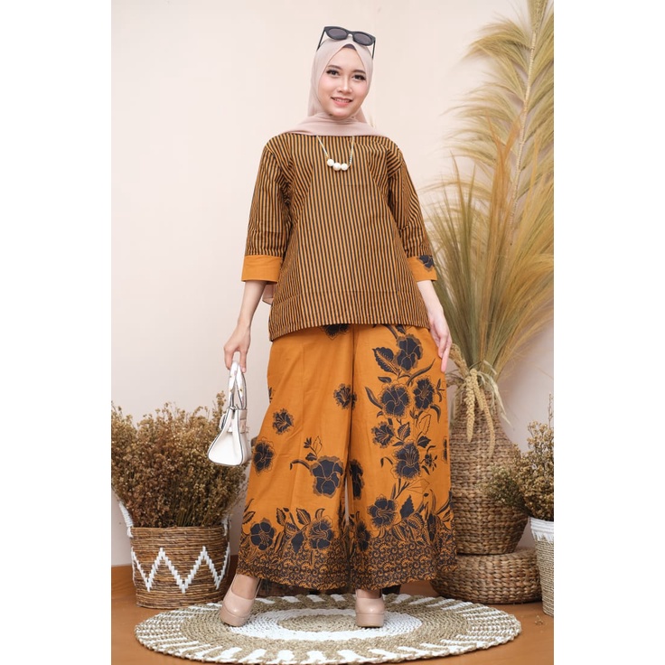 SETELAN SET KULOT BATIK WANITA KEKINIAN