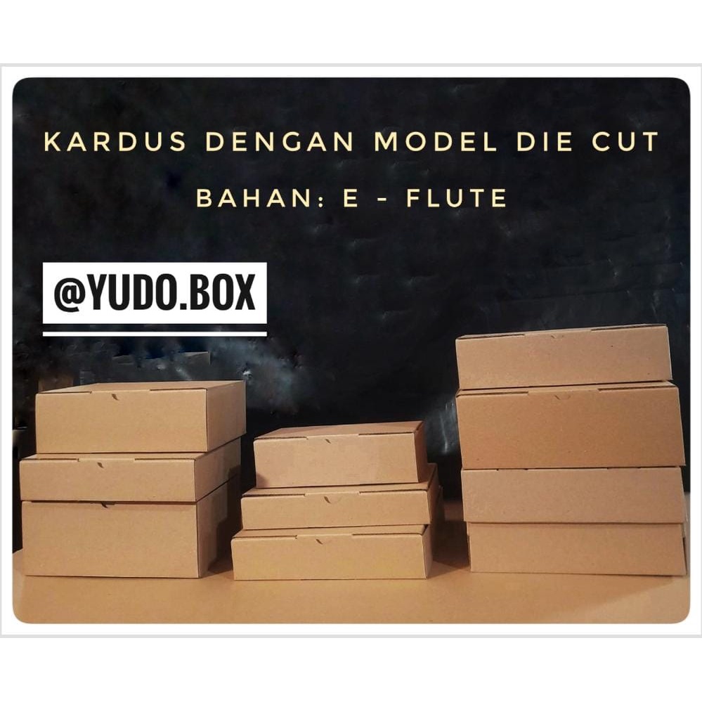 

kardus karton uk. 12,5 x 12,5 x 6 cm model diecut pizza untuk souvenir
