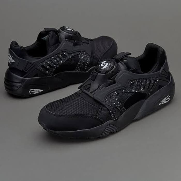 puma disc black and white