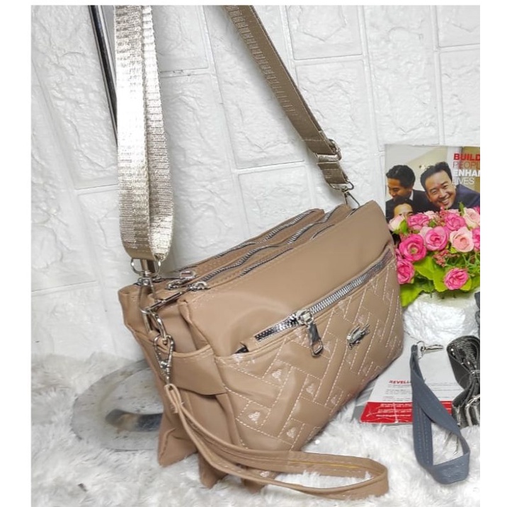 Slempang Clutch 4 Ruang 2 Tali WANITA Korean Terlaris