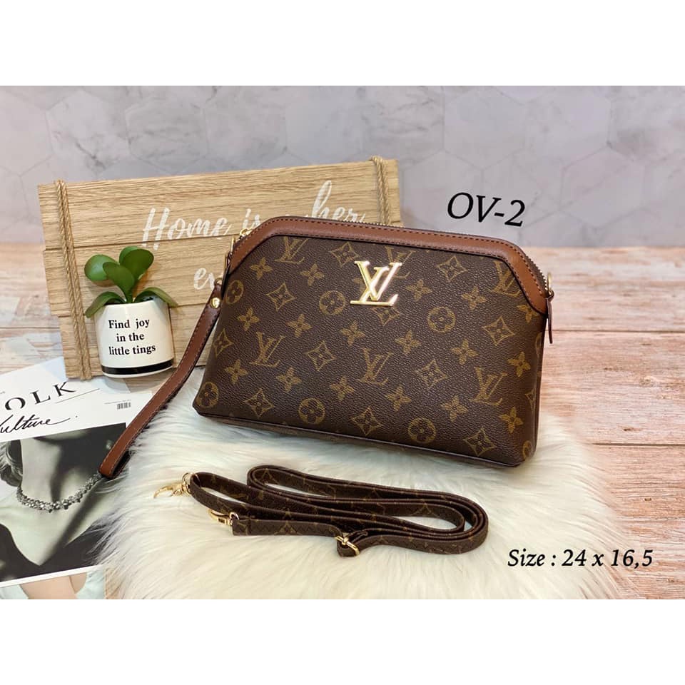 handbag oval bisa slempang/ handbag Lv