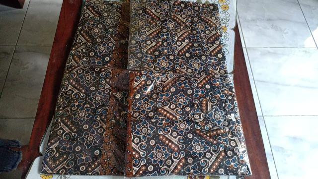 Batik Couple Keluarga Sania Ruffle Ori Ndoro Jowi Dnt Mataram