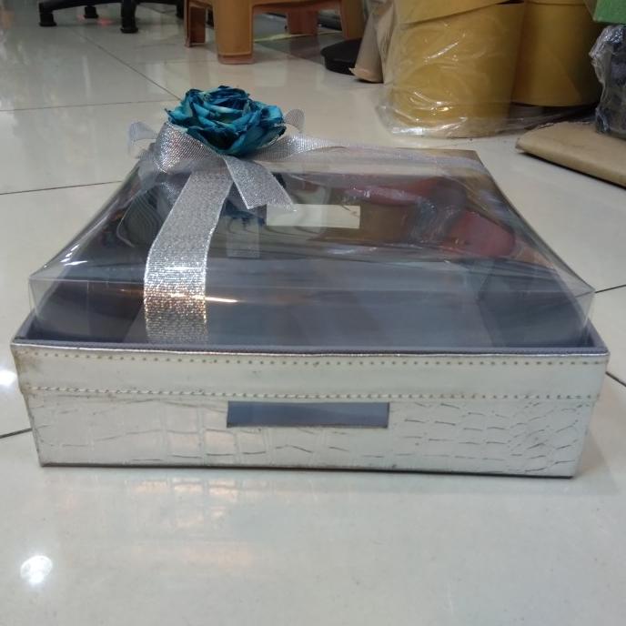 

[COD] kotak kue 25x25 [COD]