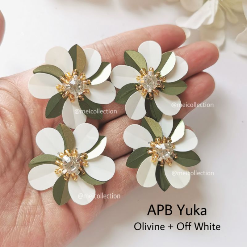 payet rangkai bunga 3d  APB Yuka sage green olivine off white