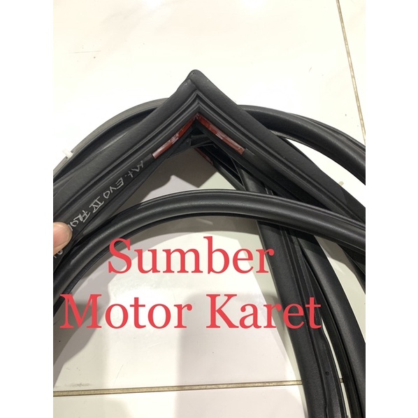 Karet Pintu Mitsubishi Lancer Evo 4 Tahun 1996-1998