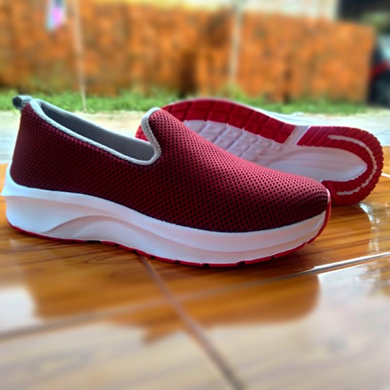 SEPATU FASHION SLIP ON WANITA/CEWEK/PROMO MURAH SIZE 36 37 38 39 402