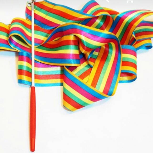 

Pita Tari dilengkapi Tongkat (Twirling)