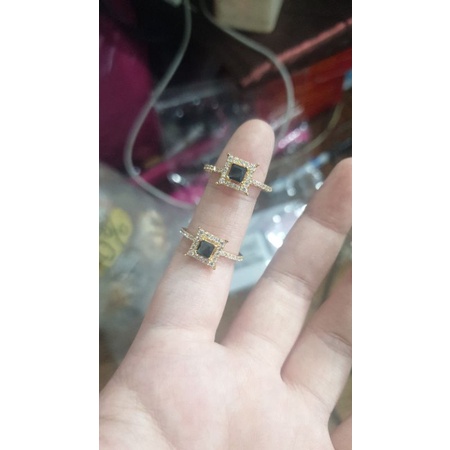 cincin kotak permata hitam putih emas asli 375 8k ring 16 17