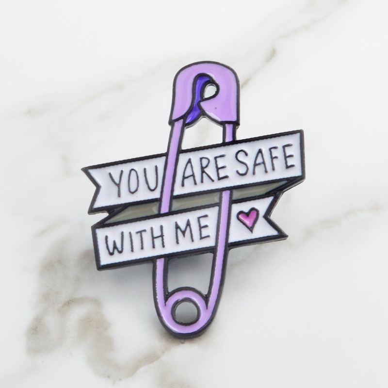 Bros Pin Enamel Tulisan You Are Safe with Me Untuk Aksesoris Tas Ransel