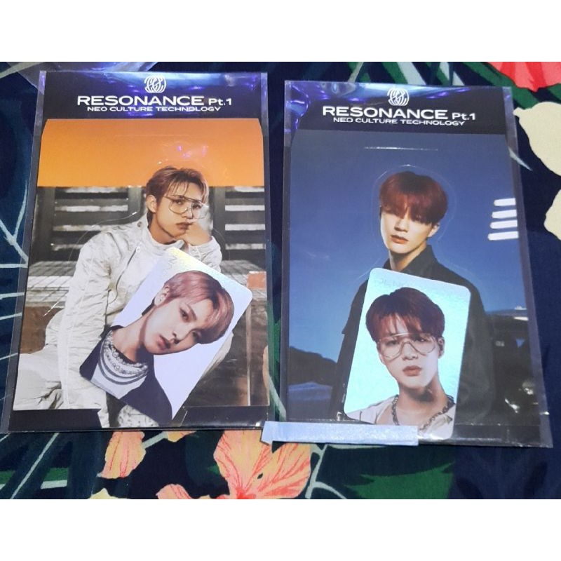 Standee holo NCT resonance pt.1