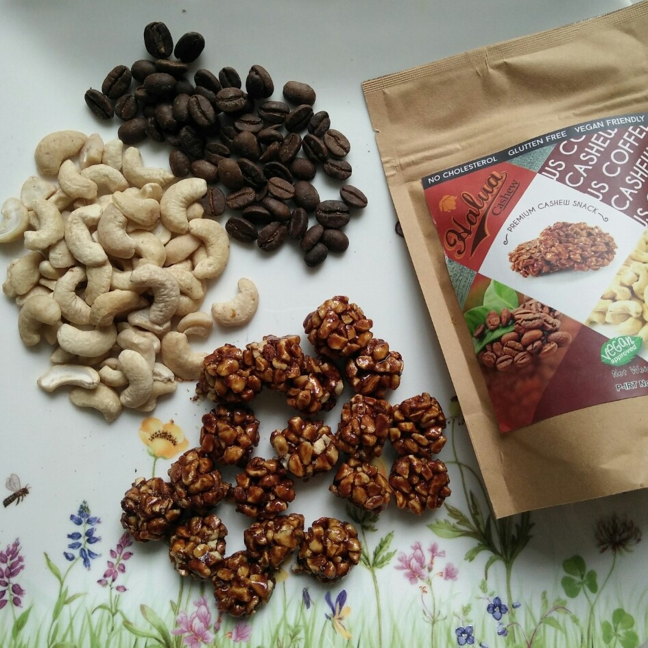 

Halua Cashew Nuts - Coffee (Kopi)