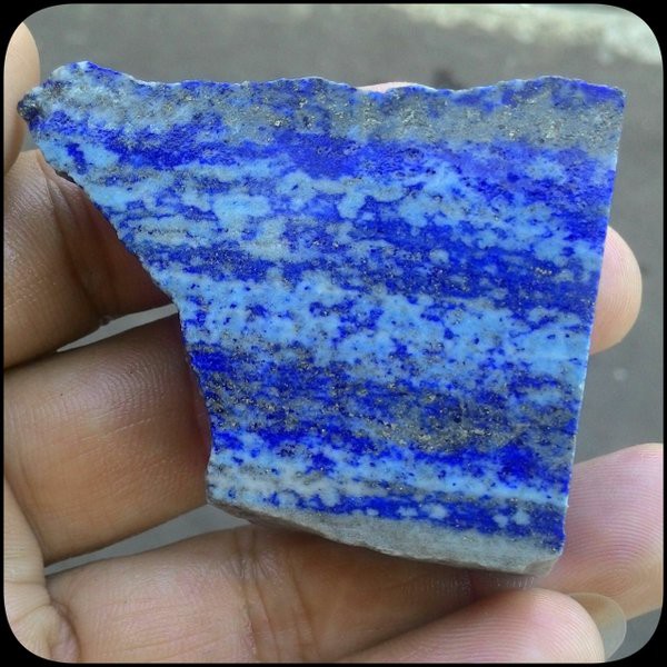 LAPIS LAZULI SERAT EMAS ROUGH, PROMO AKHIR TAHUN BEST PRICE !!! BAHAN LEBIH BESAR !!!