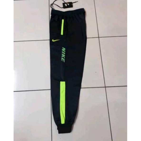  Paling  Disukai 393MG Celana  Training  Jogger Panjang 