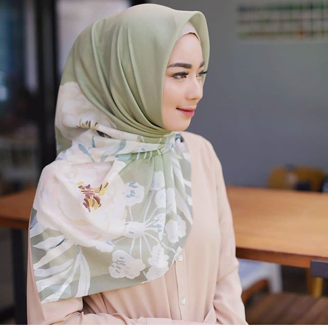 Arsscarf by Annisa Hapsari