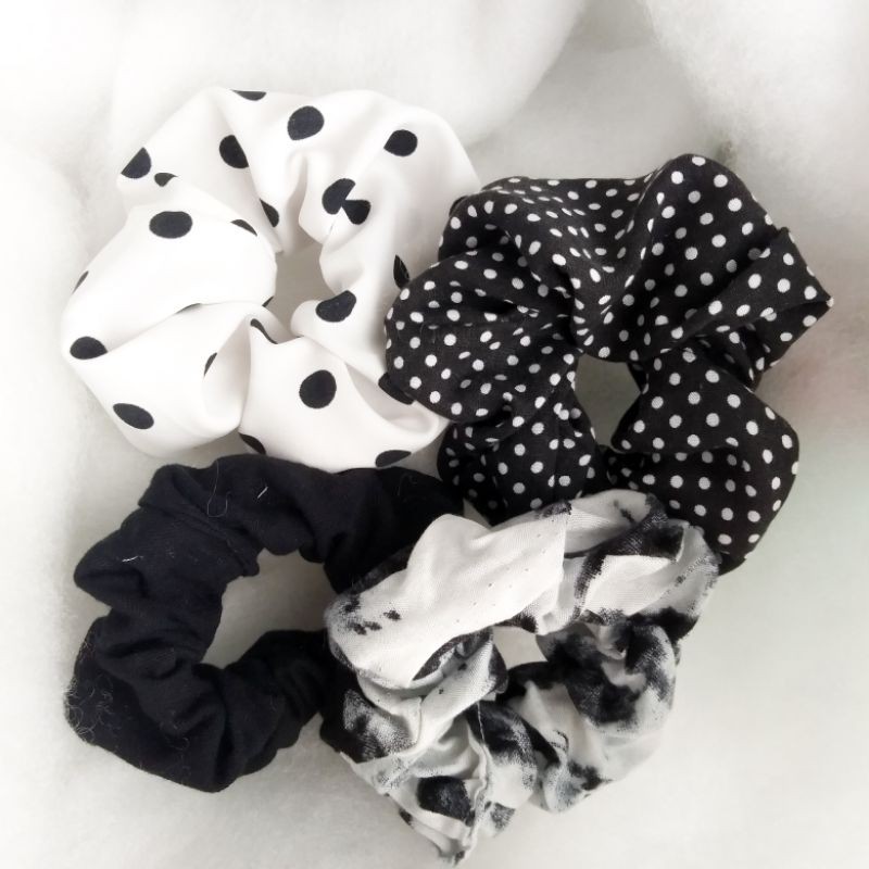 

(SET/SATUAN) Scrunchies monochrome