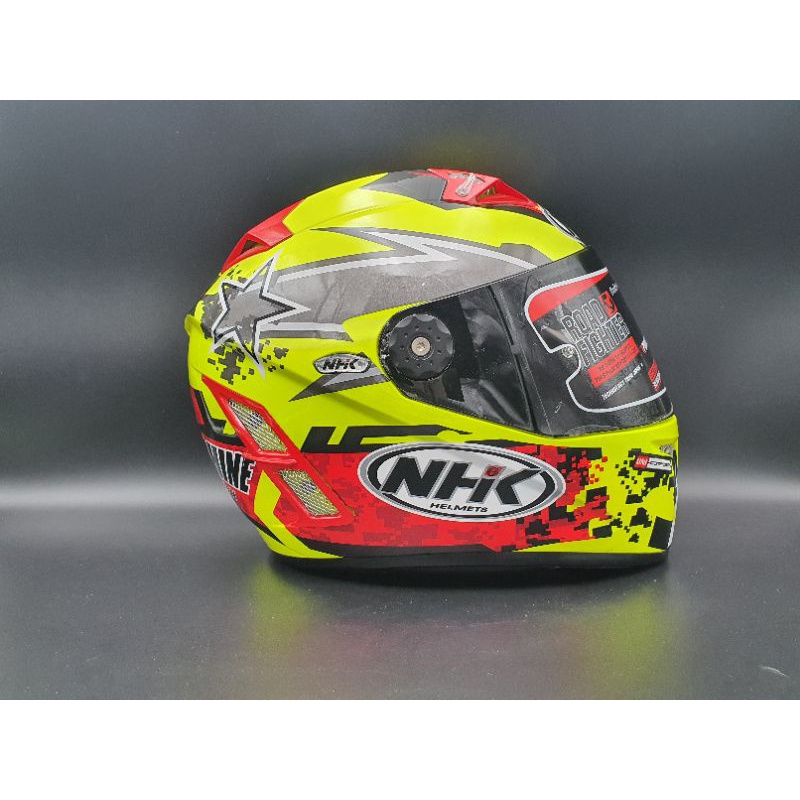 HELM FULLFACE NHK GP PRO RACE TERMINATOR D RING MOTIF PIXEL- YELLOW FLUORECENT
