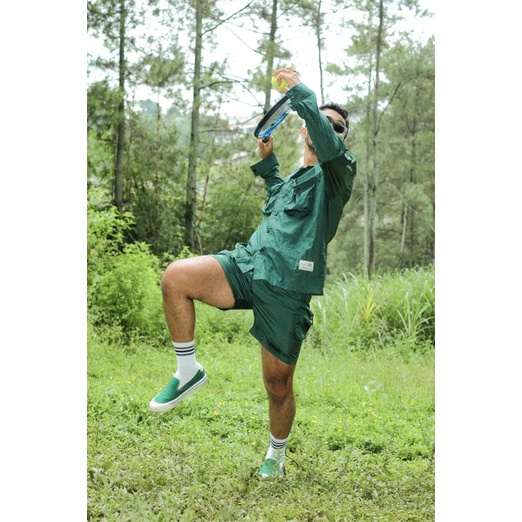 JAVAJONES One Set Nylon Shirt and Shorts Green Bottle | Kemeja Pria Wanita