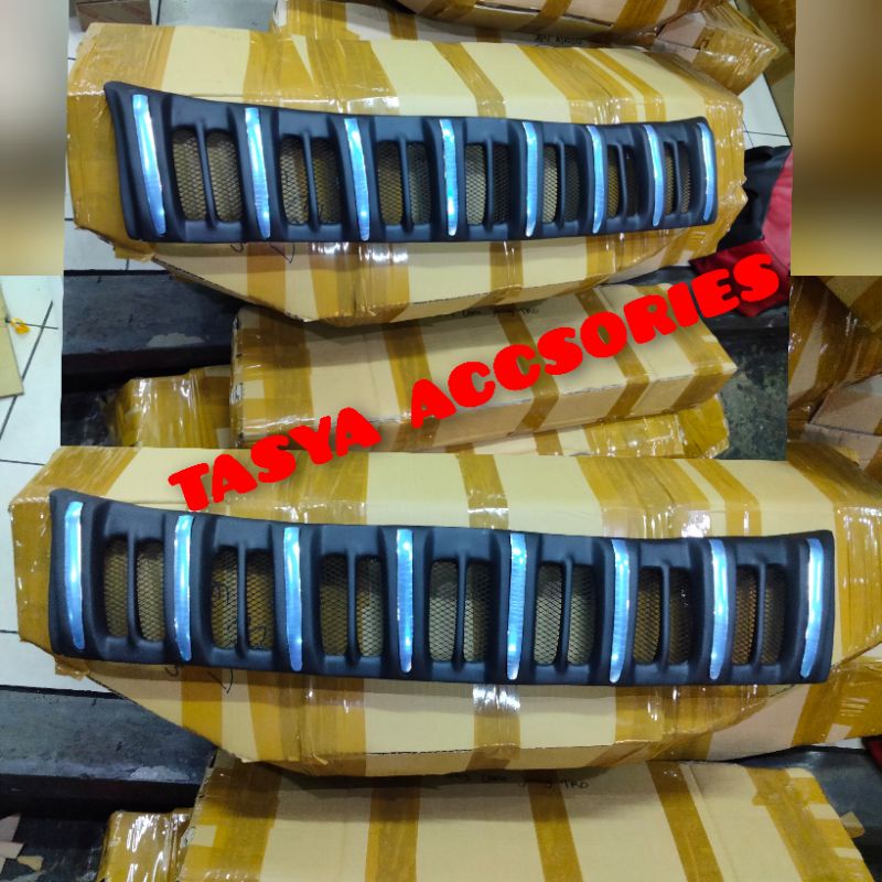 Grill Apollo Rush Terios 2015 2017 model Apollo list chrome