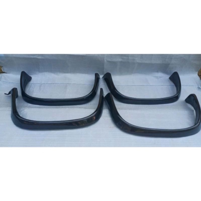 Over Fender Nissan Terrano