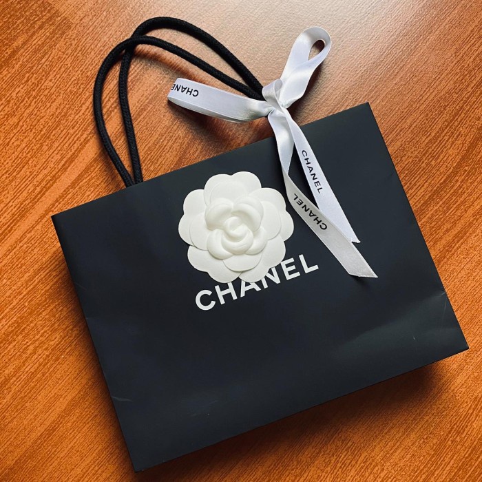 

(TERLARIS) paperbag Chanel original