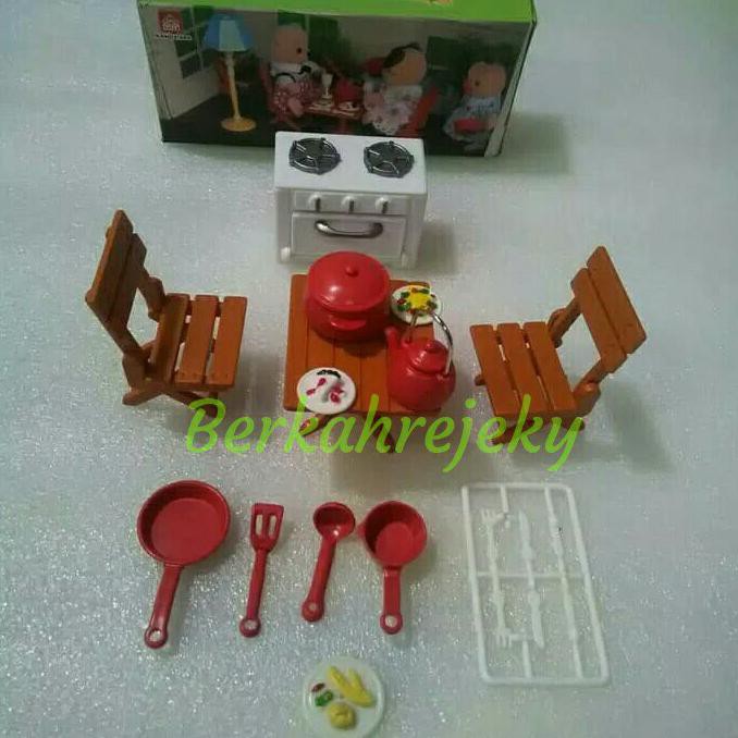 Mainan Silvanian Aksesoris Bangku dan Meja Best Seller