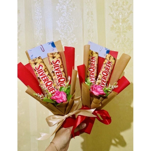 

bouquet coklat silverqueen besar - buket wisuda ultah anniversary