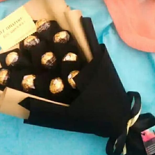 

BOUQUET CHOCOLATE | BUKET WISUDA | HADIAH VALENTINE | COKLAT FERRERO TERMURAH