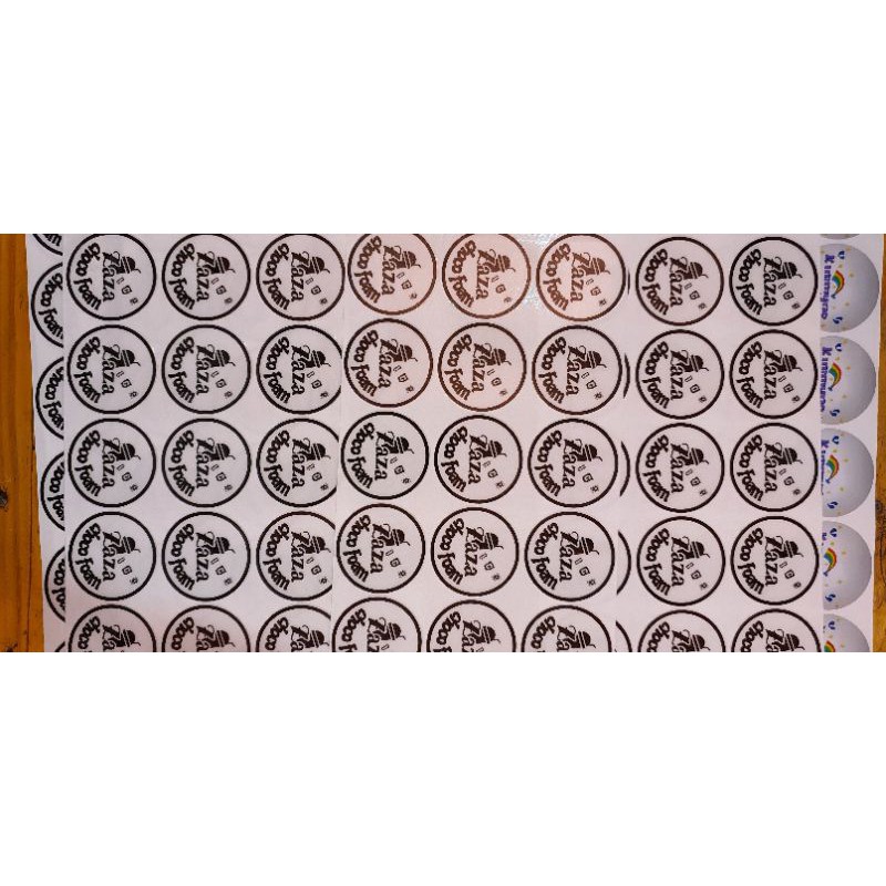 

cetak Sticker vynil, stiker label untuk kemasan plastik, kaca kayu dll