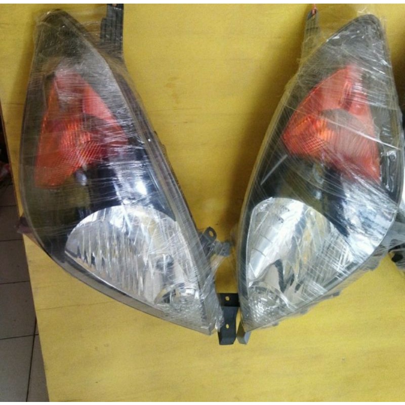 headlamp innova 2004-2010 smoke original