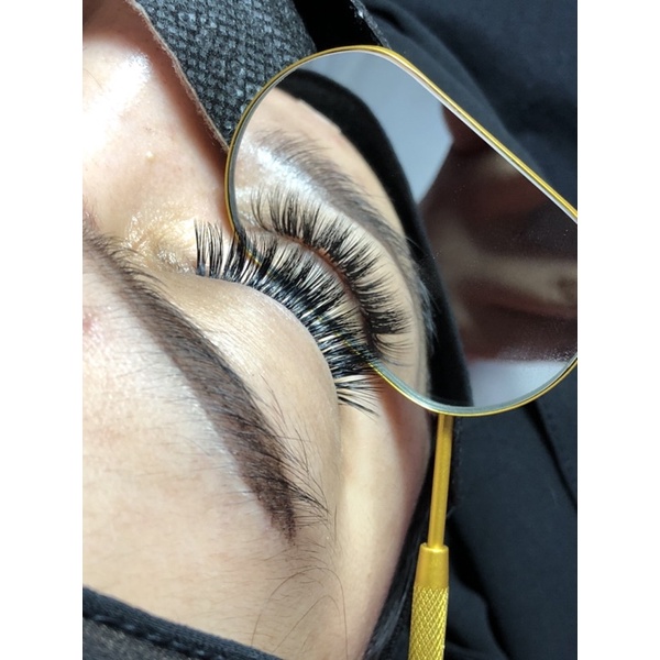 eyelash natural