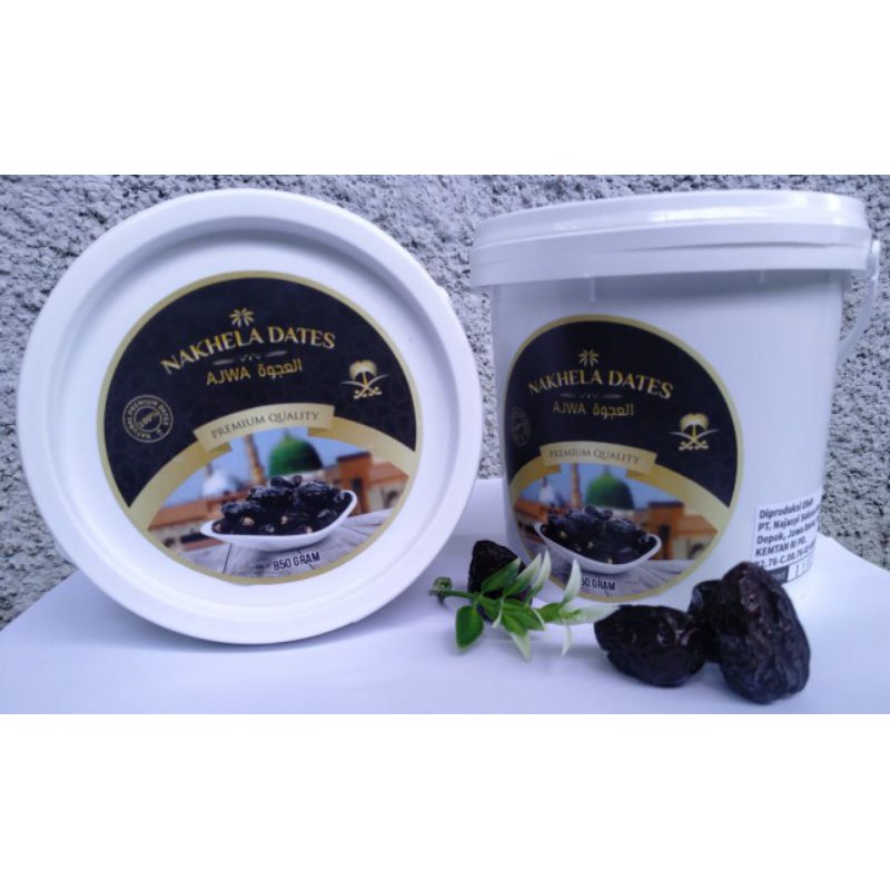 

Kurma Ajwa Nakhela Eklusive (850gr)