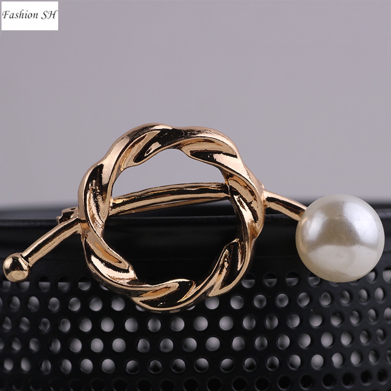 Fashion Scarf Clasp Ring Pearl Tee Shirt Clips Buckle for Neckerchief Clothing M40138