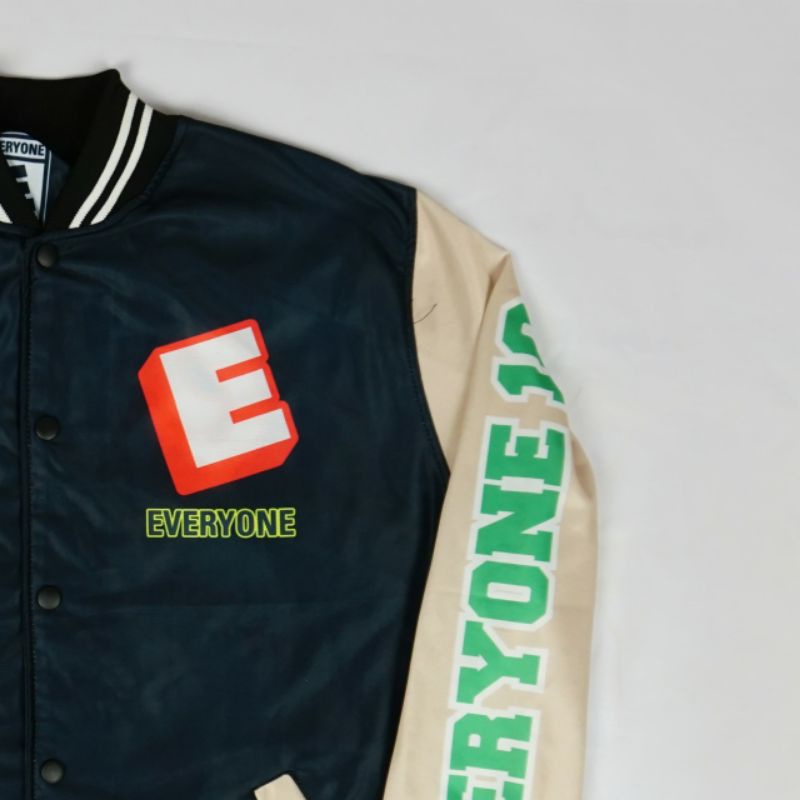 (COD) JACKET VARSITY BASEBALL MOTIF TERHITS PRIA WANITA L XL