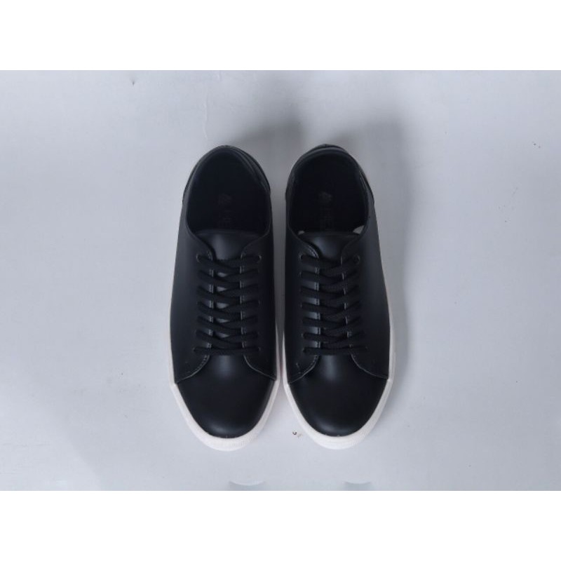 TROY BLACK |WOLF x HEROES| Sepatu Sneakers Pria Kulit Casual Hitam Kasual Sepatu Polos Sporty BW White Fullblack