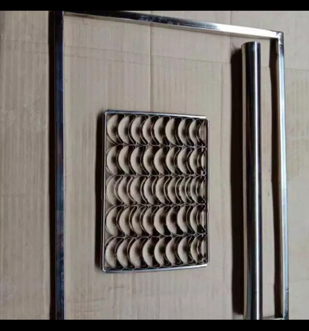 Bingkai Kue Kering Plus Cetakan Kastengel Bulan Sabit Lubang 40